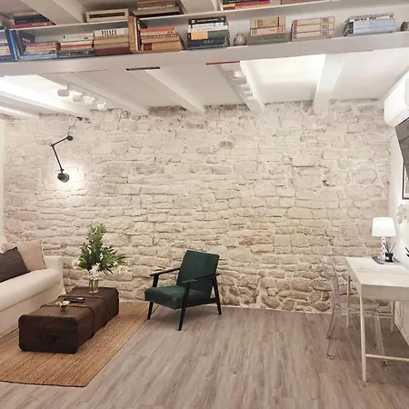 White Apartment *