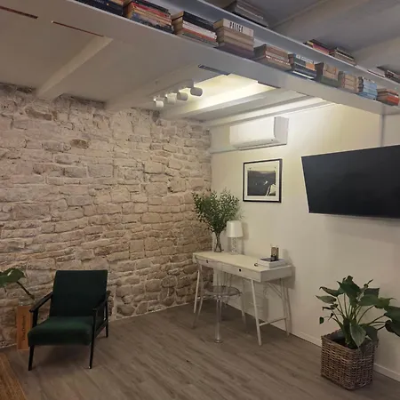 White Apartment Rovinj