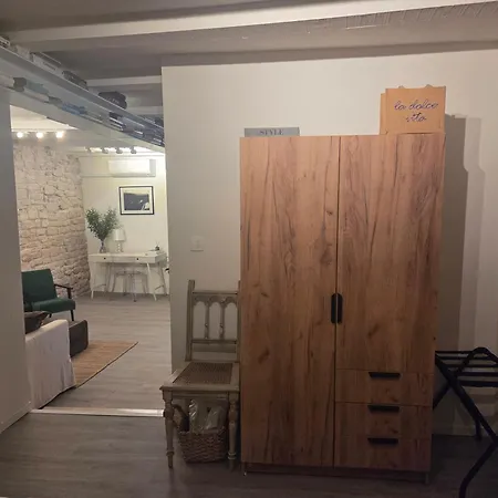 Apartment White *