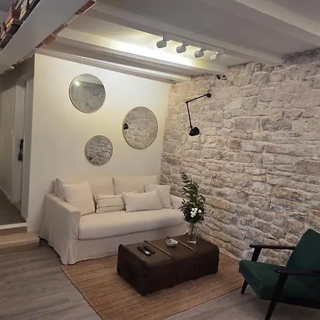 White Apartment *